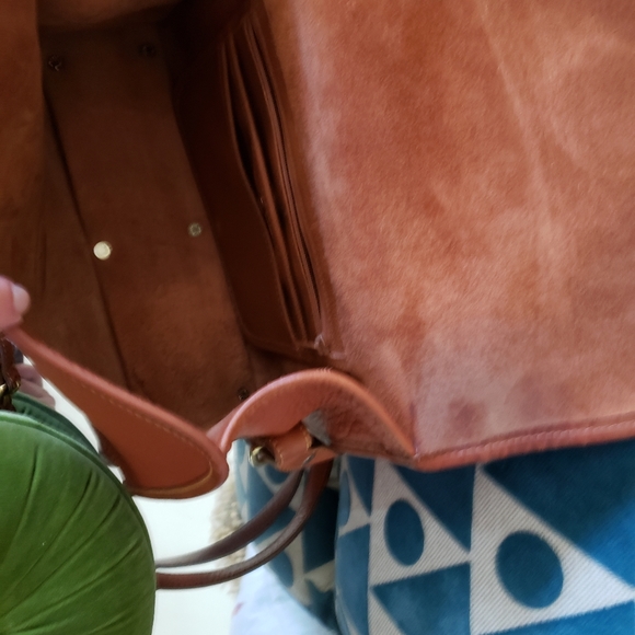 GUC VINTAGE DOONEY BOURKE CROSSBODY - Picture 11 of 12